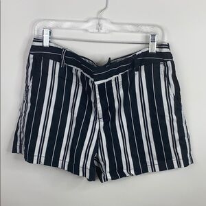 Black & White Stripe Short